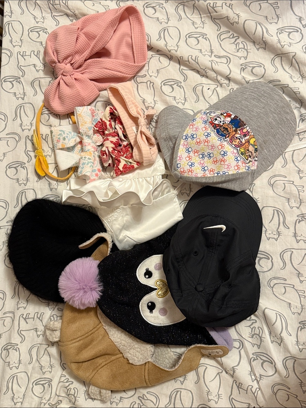 Baby Toddler Hats and Bows Bonnet Cashmere Hat Nike Baseball Cap Lot of 11 Items
